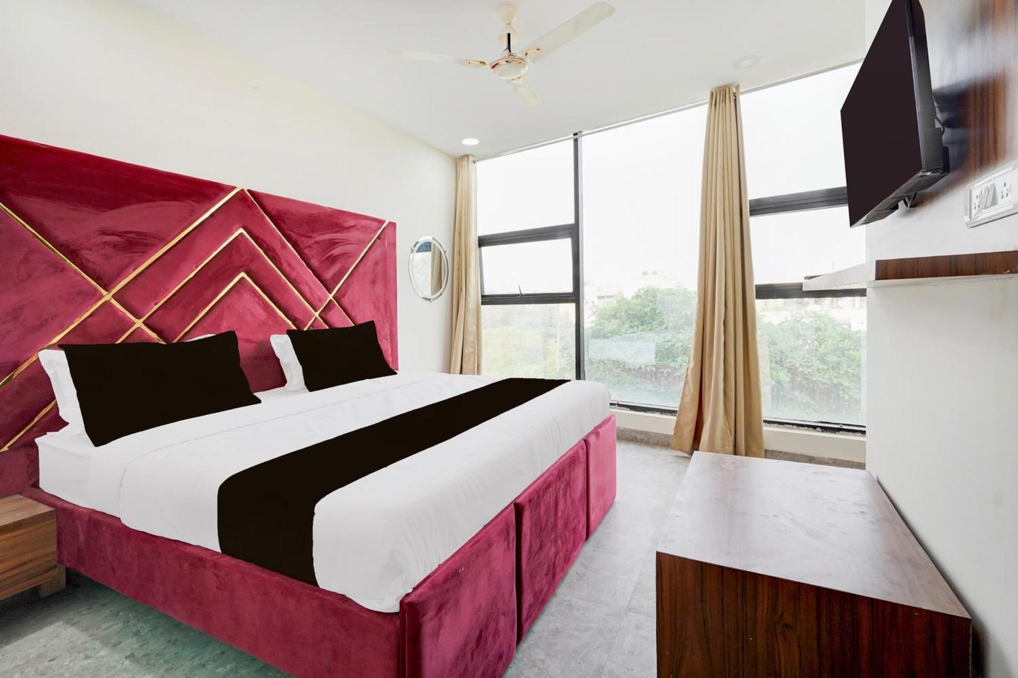 Hotel O Indirapuram Grand Ghaziabad Εξωτερικό φωτογραφία