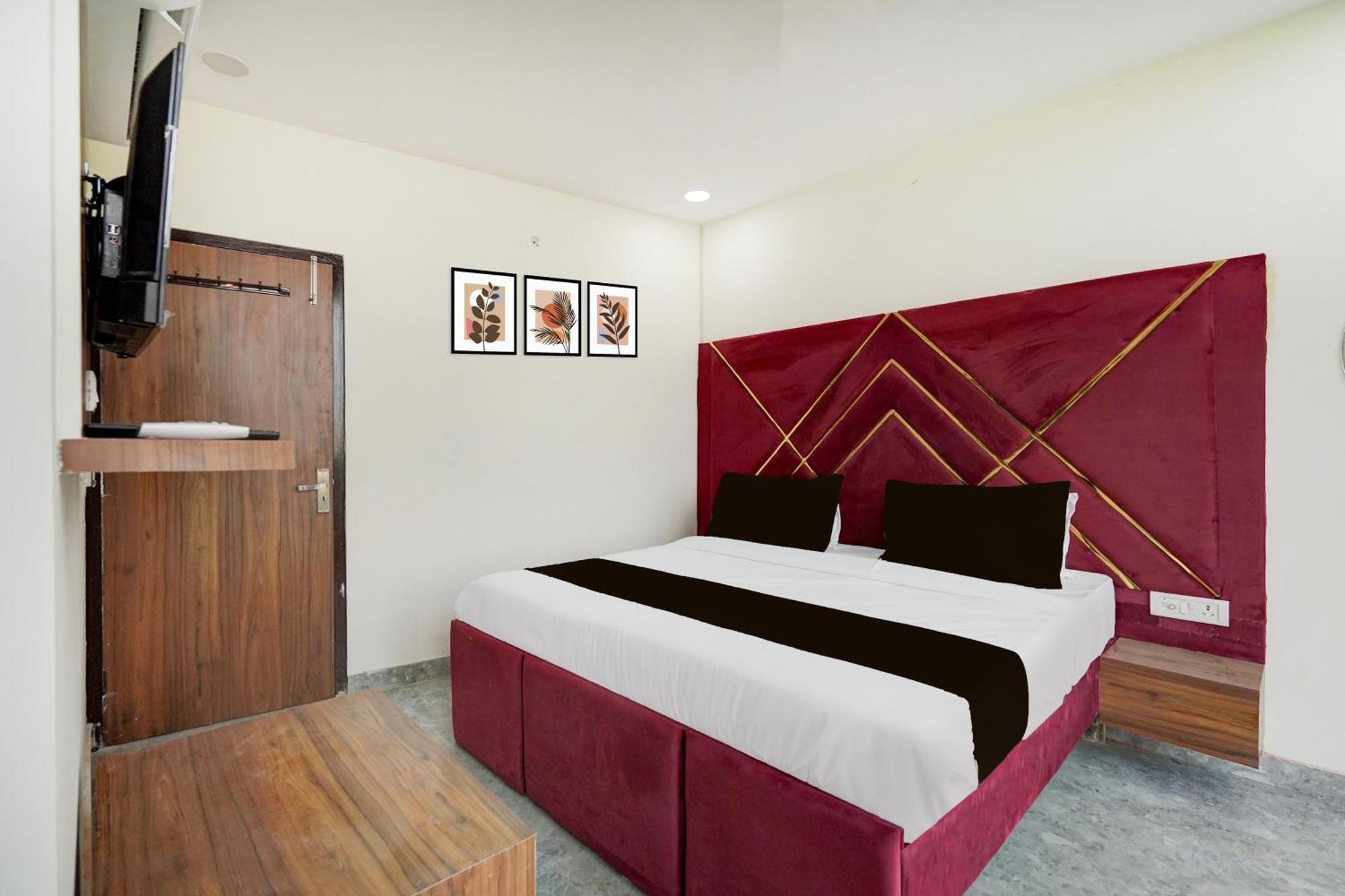 Hotel O Indirapuram Grand Ghaziabad Εξωτερικό φωτογραφία